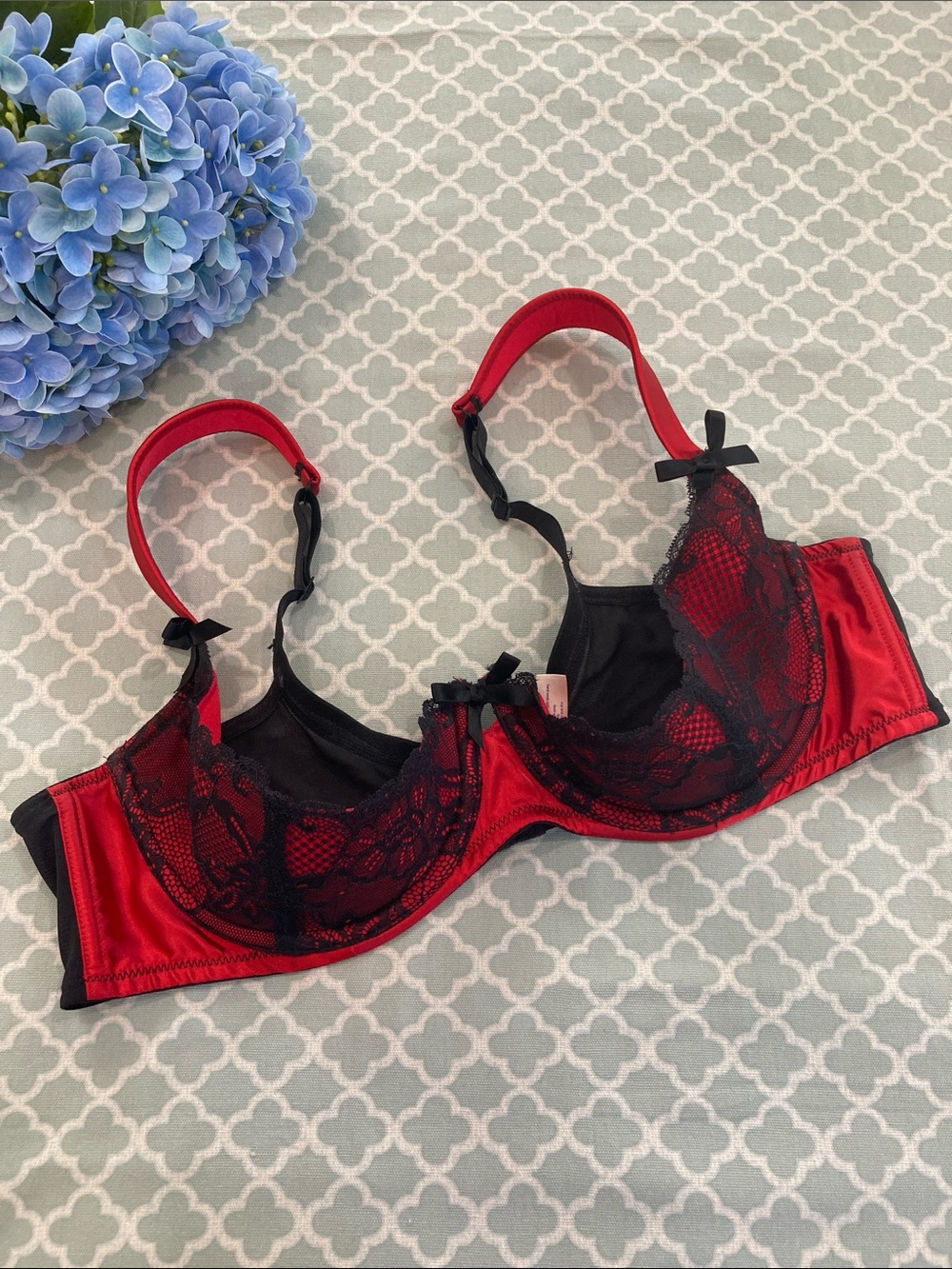 Cacique Quarter Cup Bra Black Lace Red Satin 42D